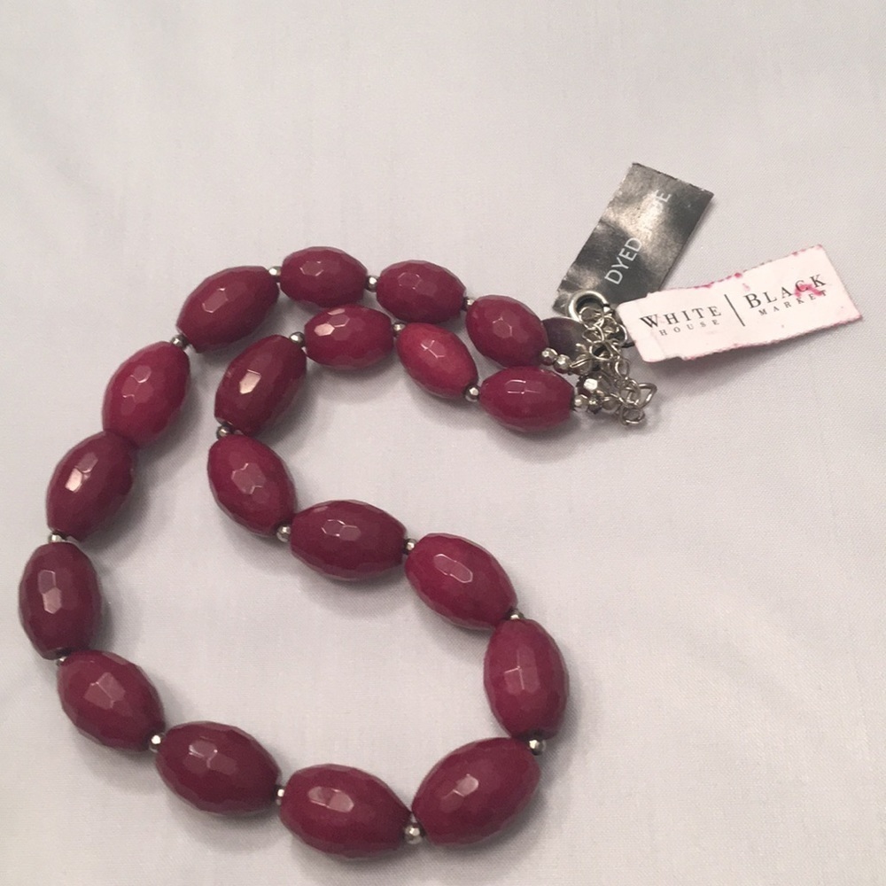 White House Black Market Red Jade Necklace New - Picture 4 of 8
